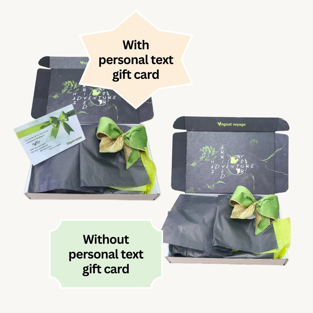 Two gift boxes with green bows, one with a text gift card and one without, on a white background.